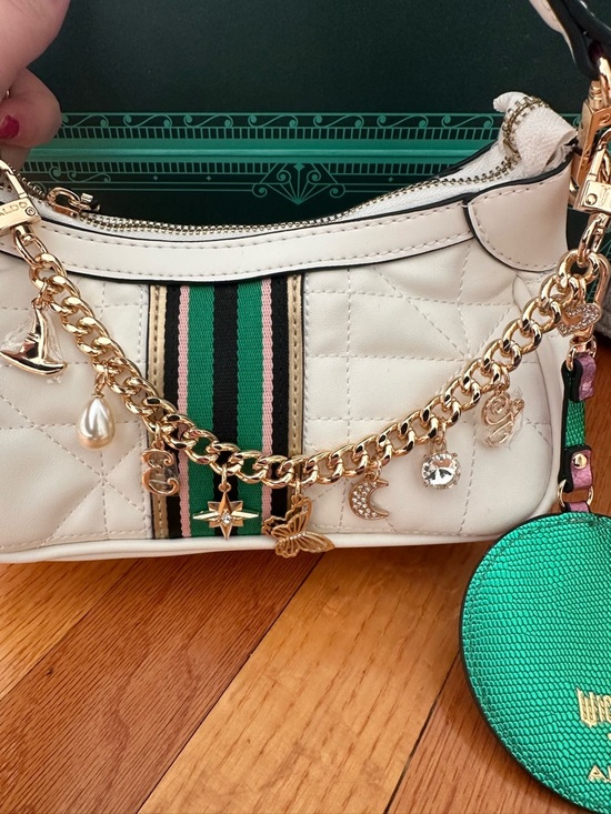 Wicked x Aldo White Quilted Shoulder Bag with Green Stripe and Gold Charm Chain - Picture 3 of 9